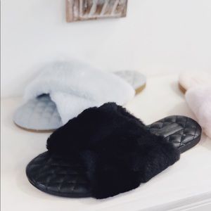 Faux Fur Slippers Slides | Black
